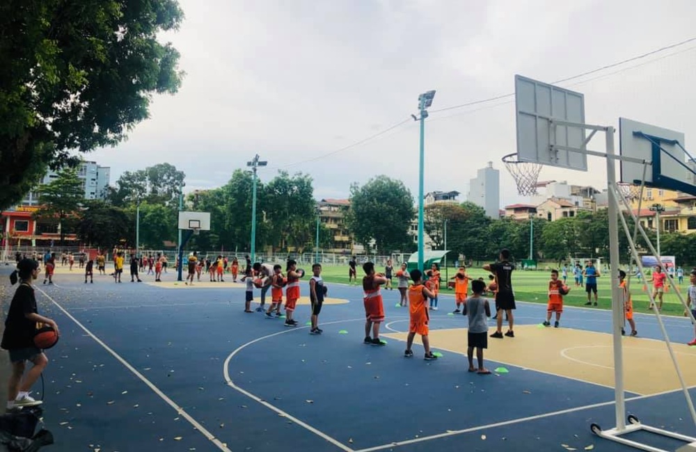 Sân bóng rổ trường Đại học Hà Nội